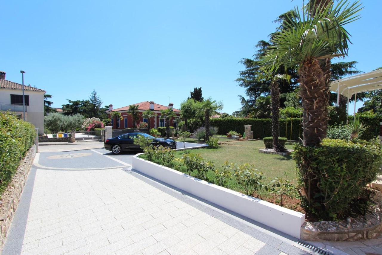 Apartments Knezovic Rovinj Exterior foto