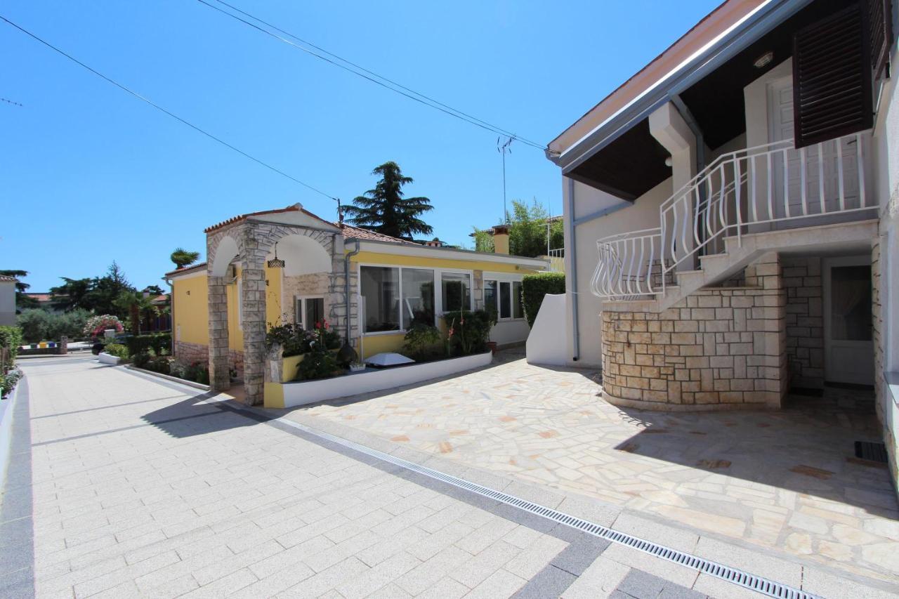 Apartments Knezovic Rovinj Exterior foto