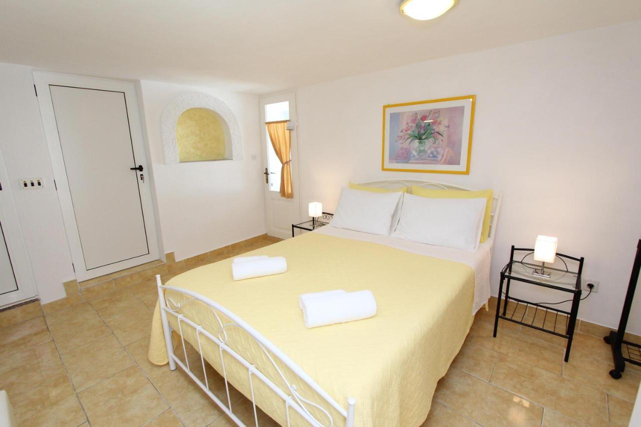 Apartments Knezovic Rovinj Exterior foto